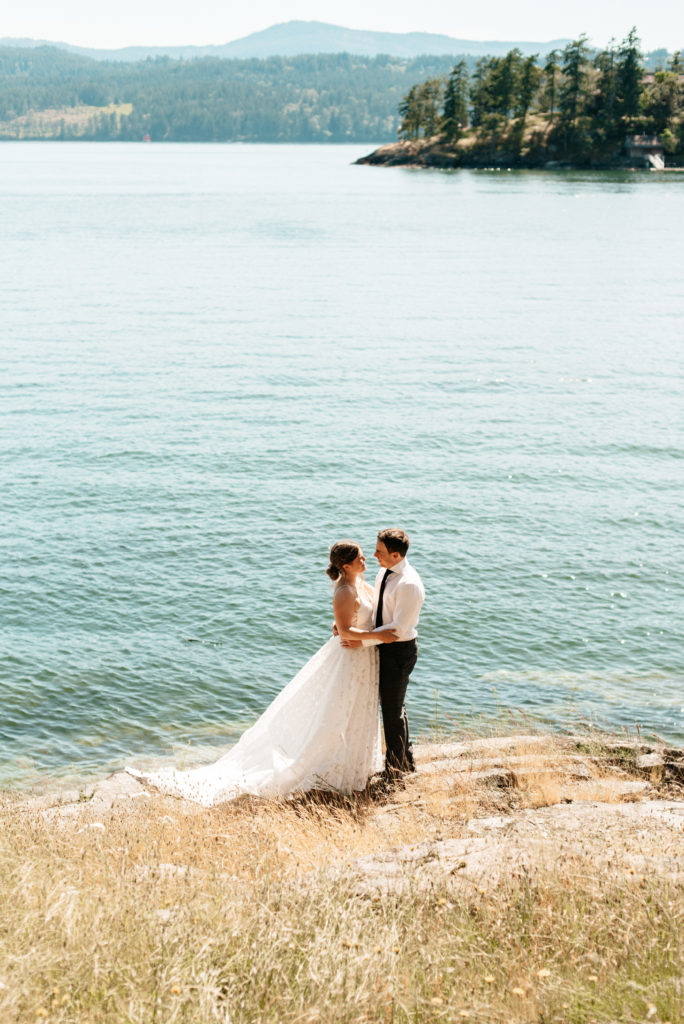 Views of a Vancouver Elopement Photoshoot on Salt Spring Island